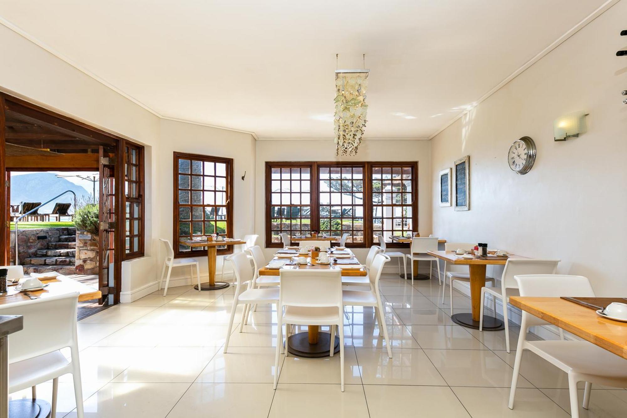Harbour House Hotel - Le Paradis Apartments เฮอร์มานุส ภายนอก รูปภาพ