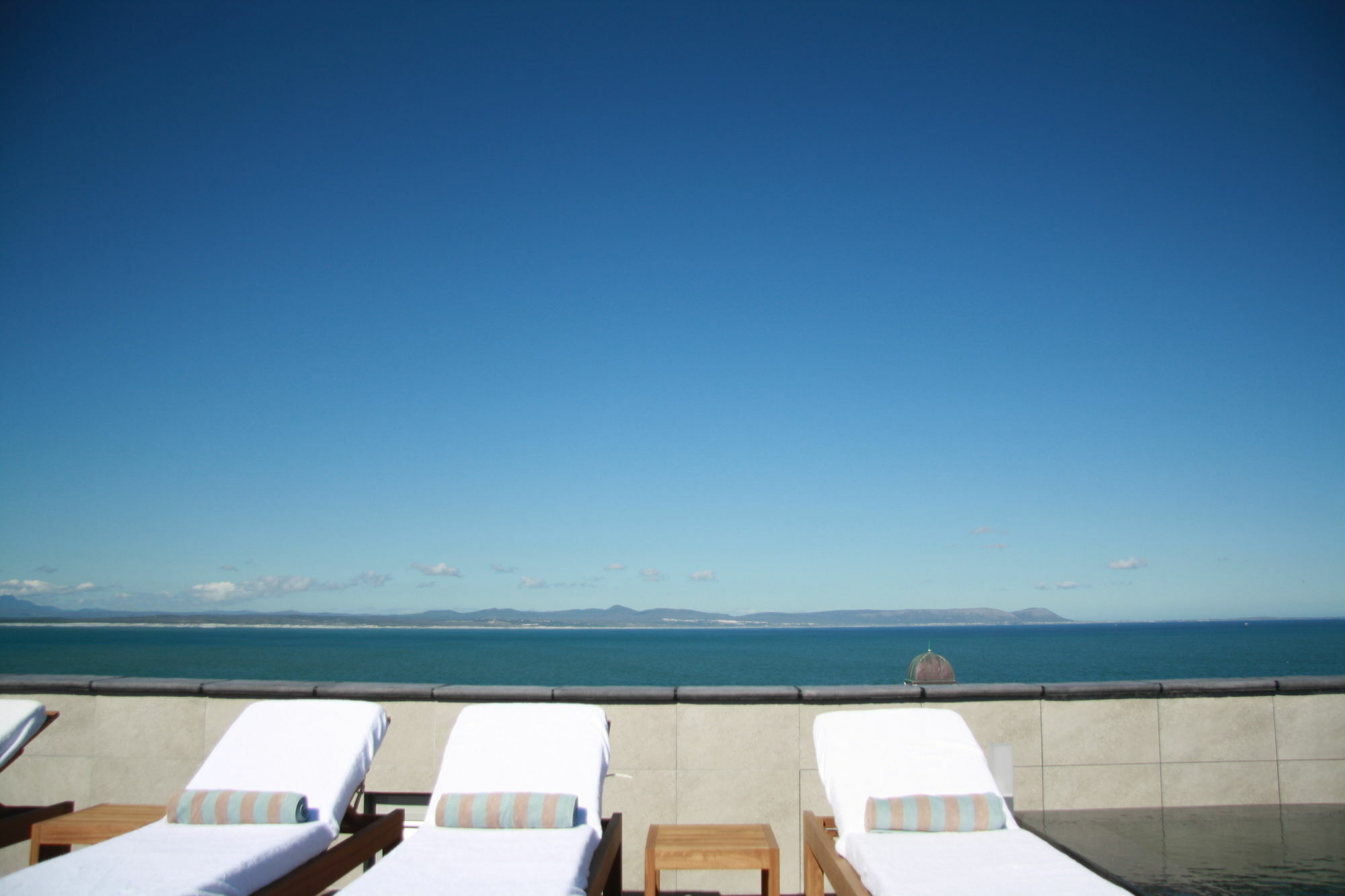 Harbour House Hotel - Le Paradis Apartments เฮอร์มานุส ภายนอก รูปภาพ